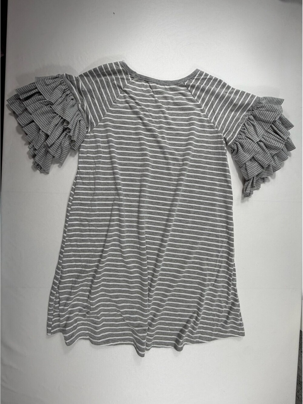Umgee Gray and White Striped Ruffle Sleeve Top Size S